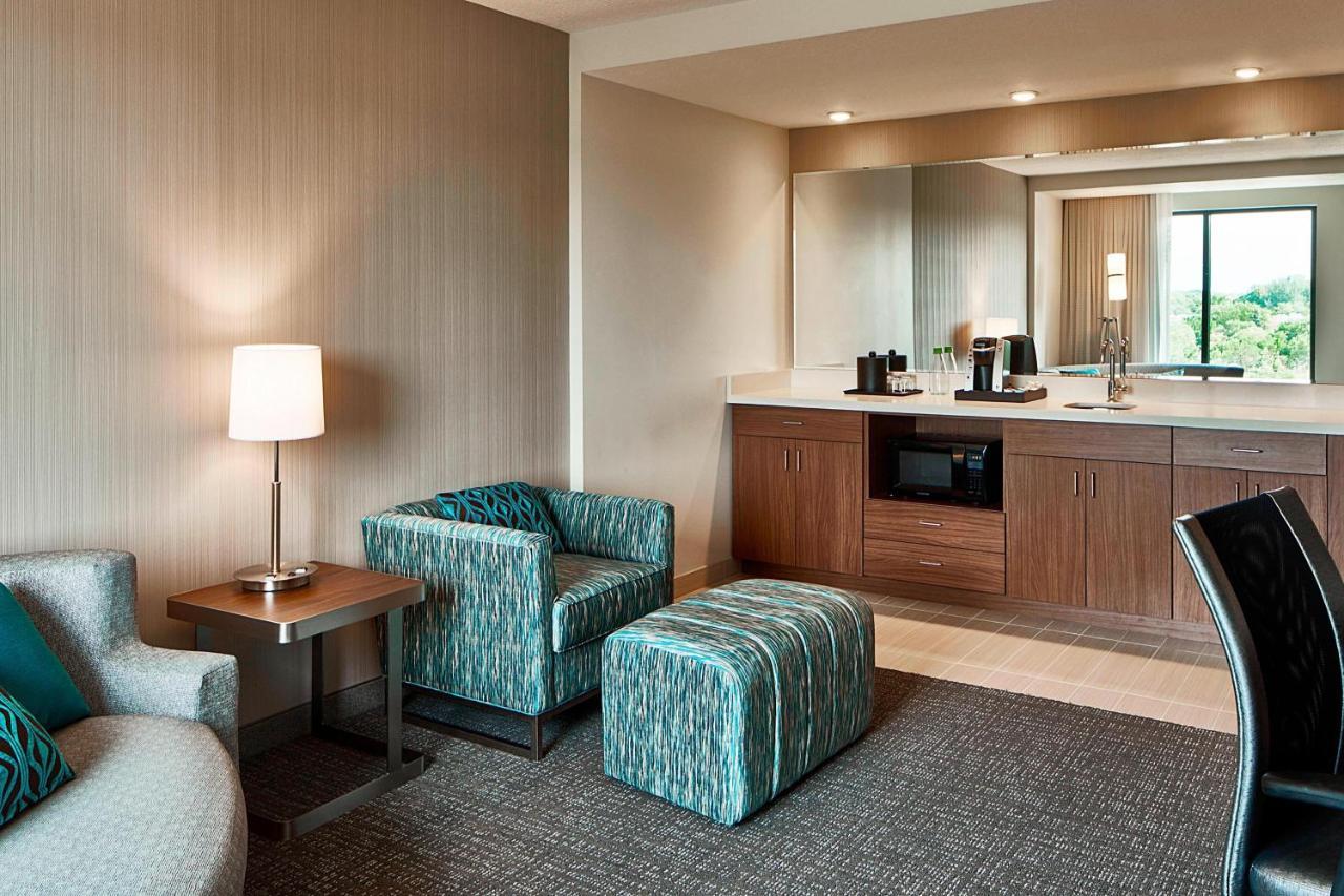 Courtyard By Marriott Minneapolis West Saint Louis Park Exterior foto