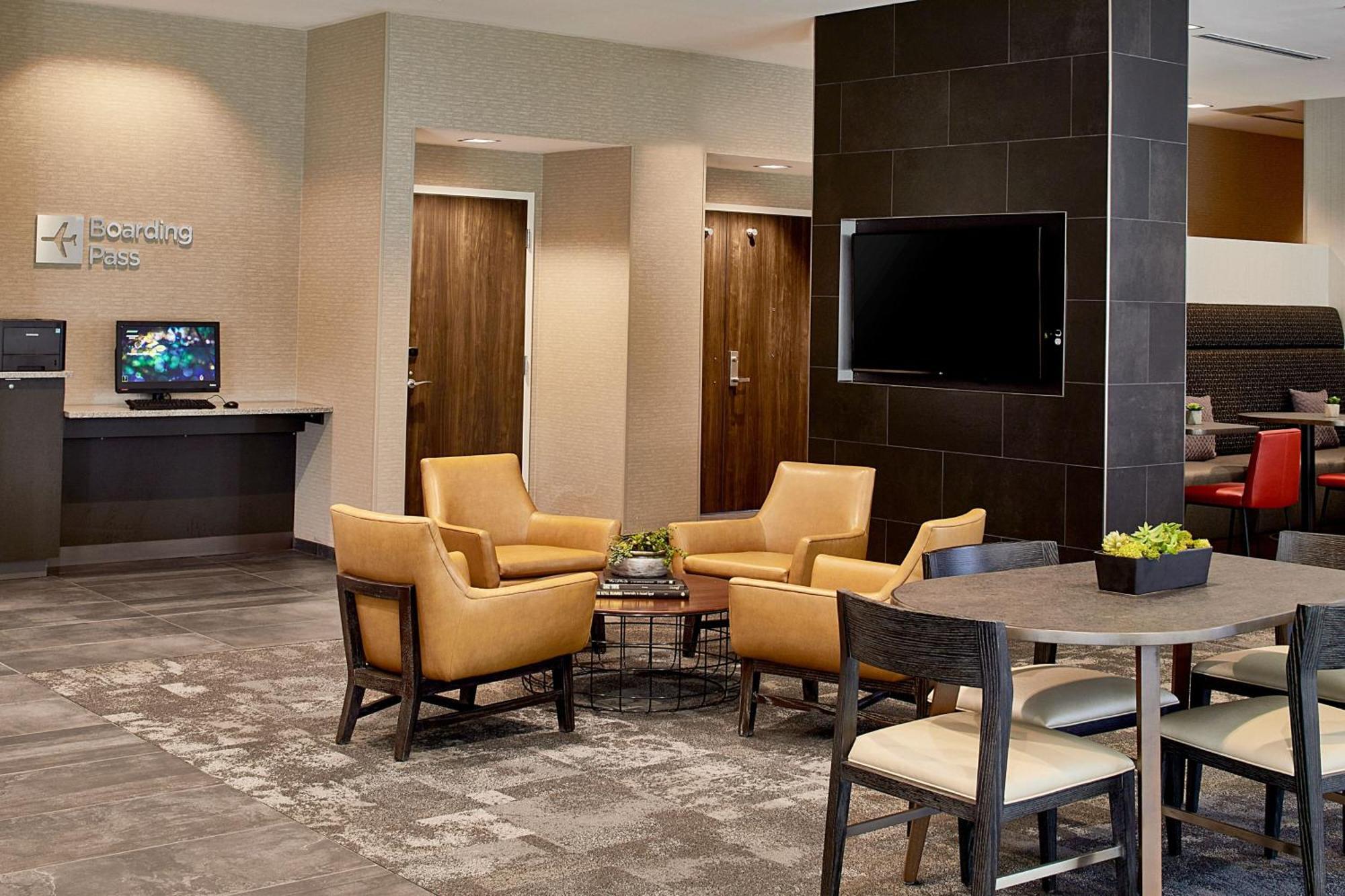 Courtyard By Marriott Minneapolis West Saint Louis Park Exterior foto